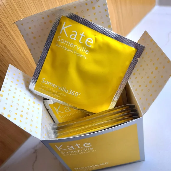 15 Kate Somerville Somerville360° Face and Body Self Tanning Towelettes